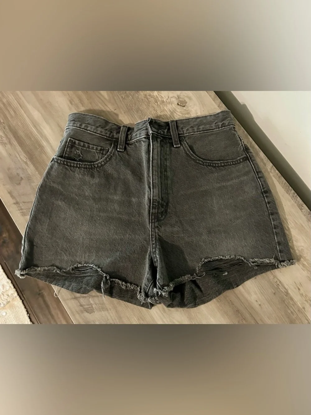 UNIQLO Black Denim Distressed Shorts High Rise Cutoff Size 27 Waist